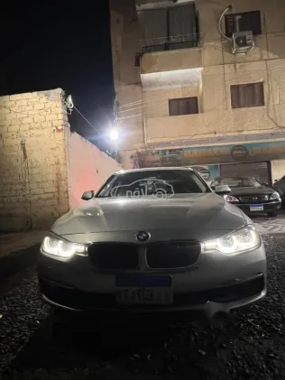 بي ام دبليو 318 2018 أبيض مستعملة للبيع