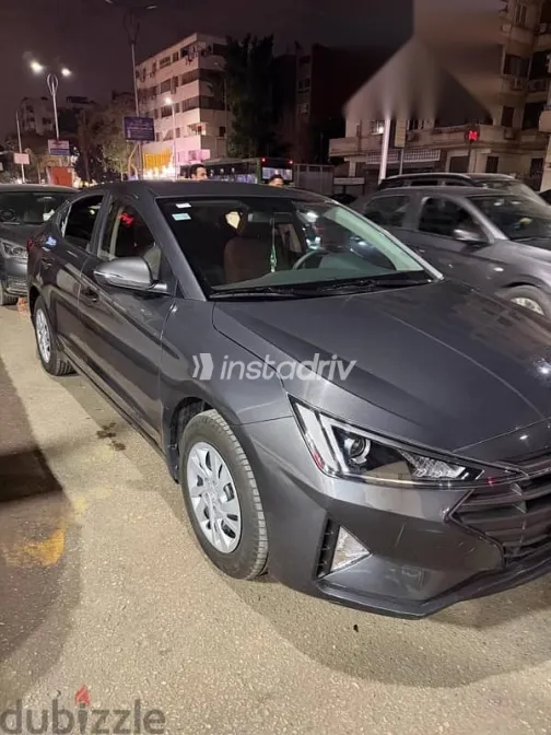 هيونداي إلنترا 2026 رمادي مستعملة للبيع - 5
