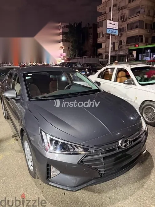 هيونداي إلنترا 2026 رمادي مستعملة للبيع - 7