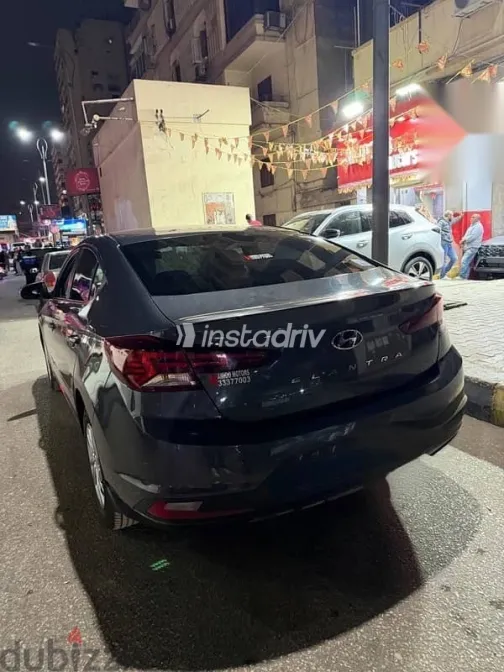 هيونداي إلنترا 2026 رمادي مستعملة للبيع - 8