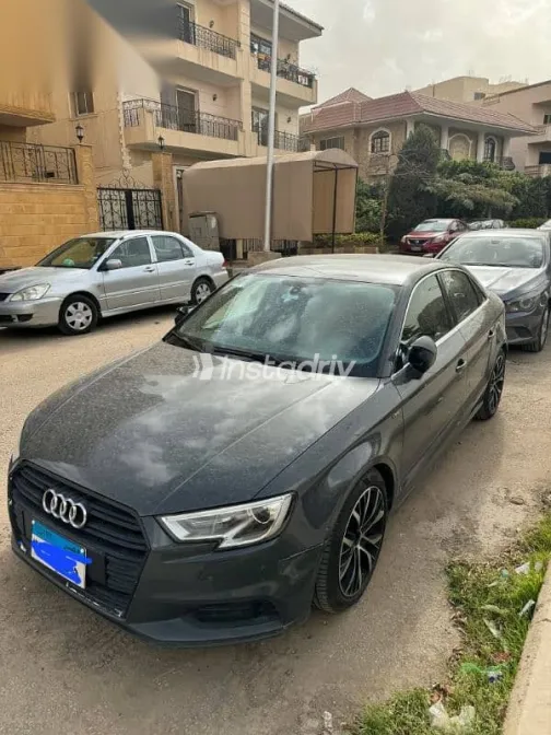 اودي A3 2019 رمادي مستعملة للبيع - 3