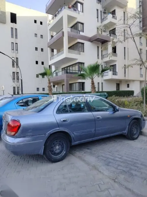 نيسان صنى 2008 أزرق غامق مستعملة للبيع - 8