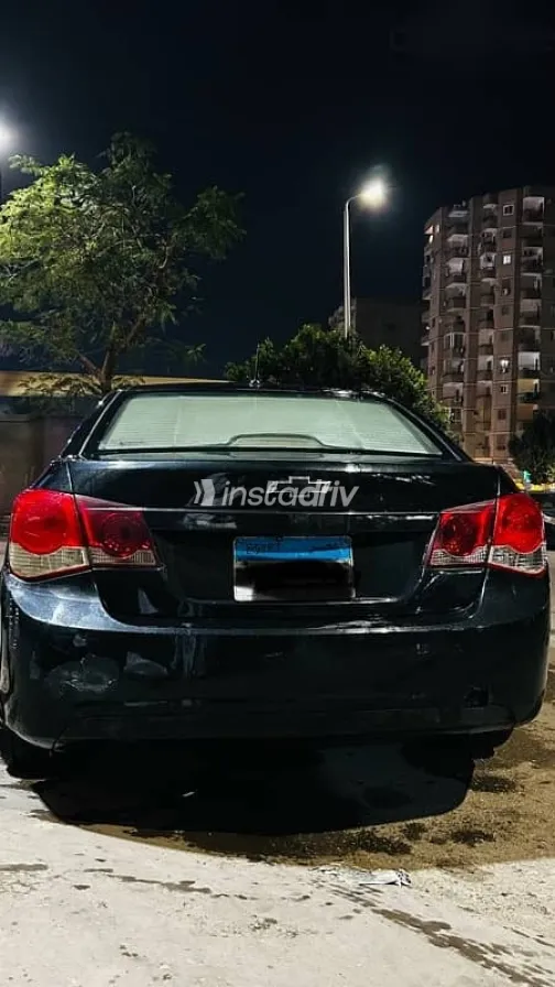 شيفروليه كروز 2010 أسود مستعملة للبيع - 1