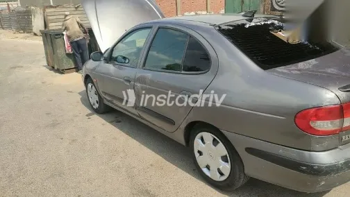 رينو ميجان 2001 فضي مستعملة للبيع - 7