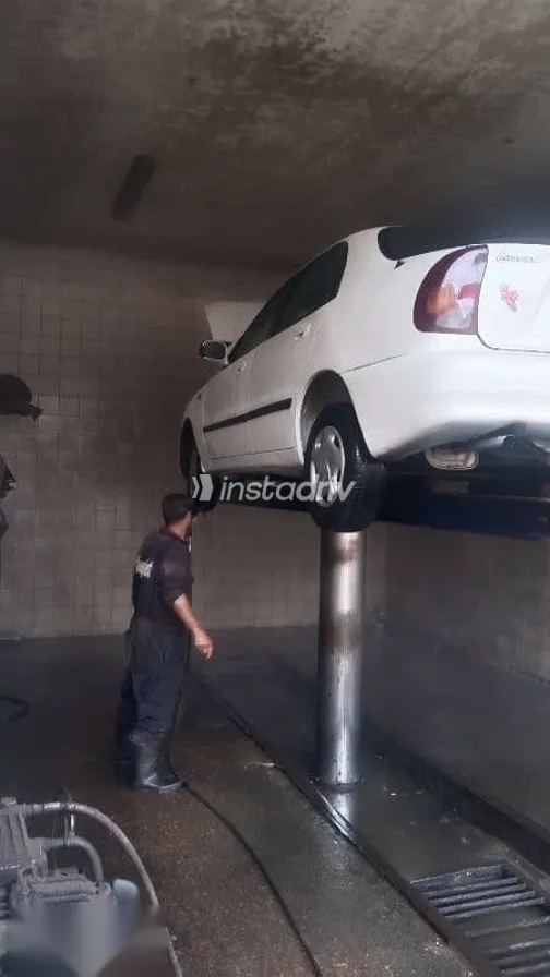 شيفروليه لانوس 2011 أبيض مستعملة للبيع - 2