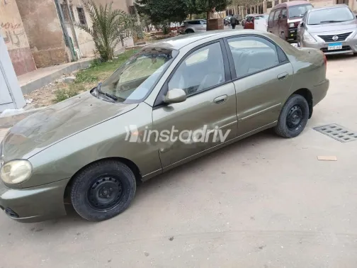 دايو لانوس 2 2005 أخضر مستعملة للبيع - 1