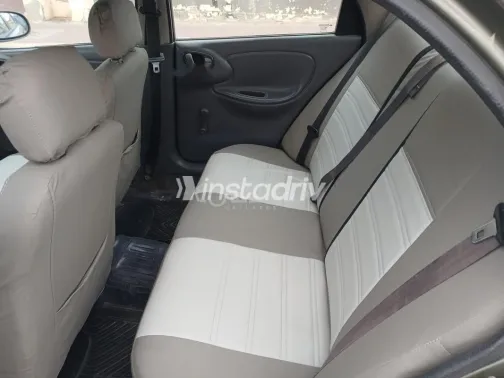 دايو لانوس 2 2005 أخضر مستعملة للبيع - 8