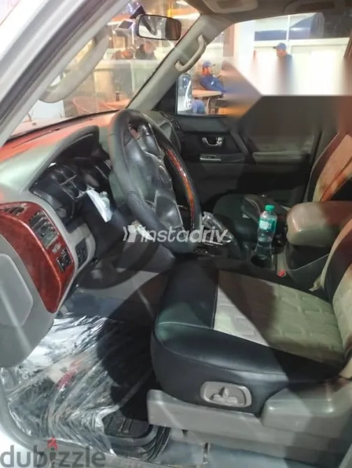 Mitsubishi Pajero 2003 Silver Used for Sale - 6