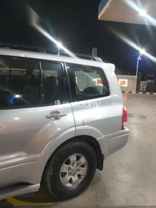 Mitsubishi Pajero 2003 Silver Used for Sale - 7