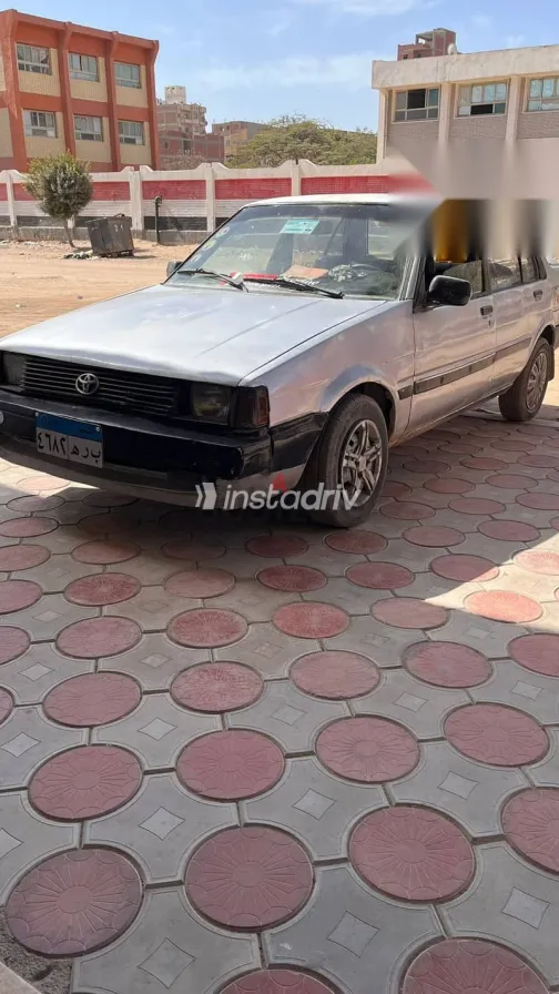 Toyota Corolla 1984 Silver Used for Sale - 2