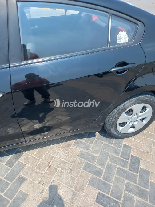 Kia Cerato 2018 White Used for Sale - 7