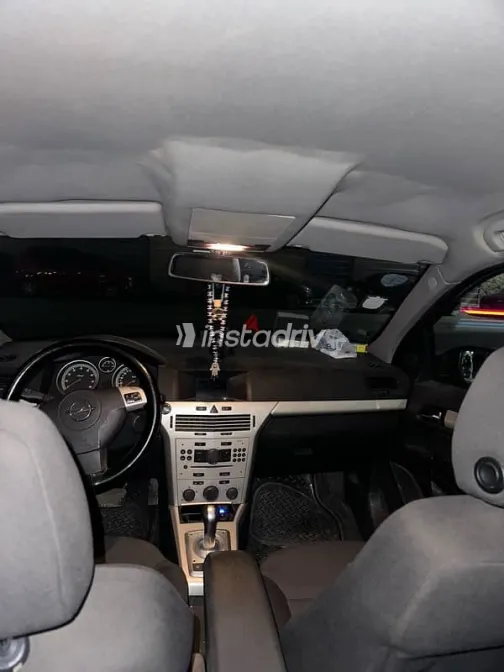 اوبل أسترا 2008 أسود مستعملة للبيع - 8