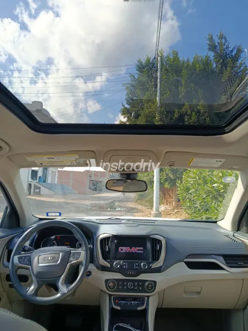 Gmc Terrain 2022 White Used for Sale - 8