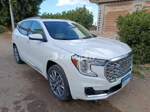 Gmc Terrain 2022 White Used for Sale - 9