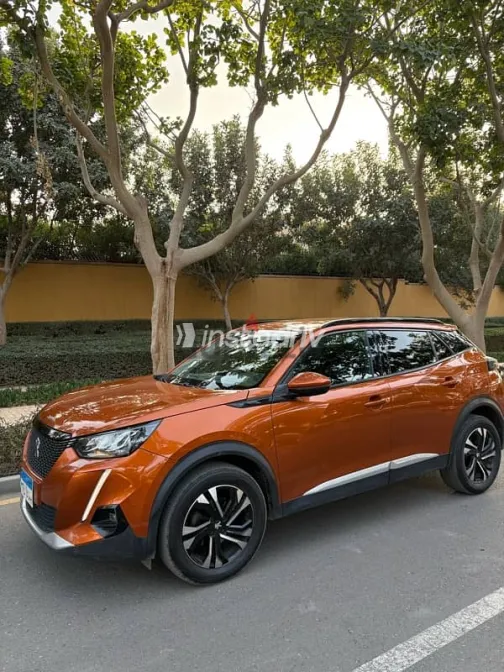 Peugeot 2008 2022 Orange Used for Sale - 4