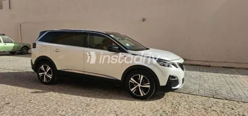 Peugeot 5008 2019 White Used for Sale - 1