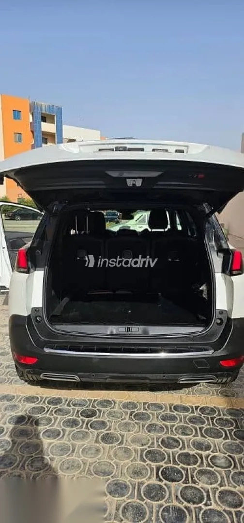Peugeot 5008 2019 White Used for Sale - 10