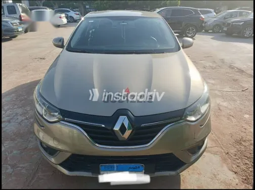 Renault Megane 2020 Gold Used for Sale - 1
