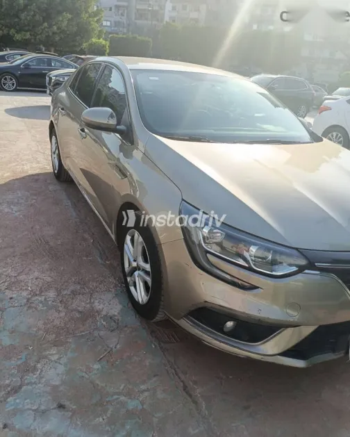 Renault Megane 2020 Gold Used for Sale - 4