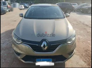رينو ميجان 2020 ذهبي مستعملة للبيع