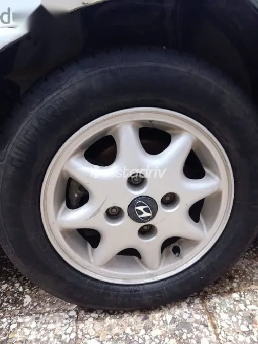 هيونداي ماتريكس 2003 فضي مستعملة للبيع - 3