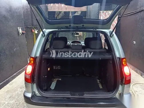 هيونداي ماتريكس 2003 فضي مستعملة للبيع - 7