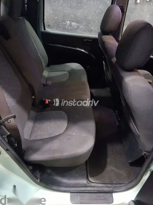 هيونداي ماتريكس 2003 فضي مستعملة للبيع - 10