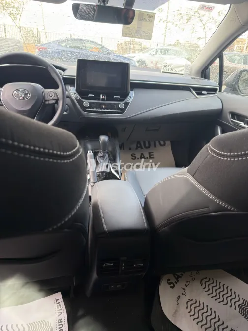 Toyota Corolla 2026 White Used for Sale - 1