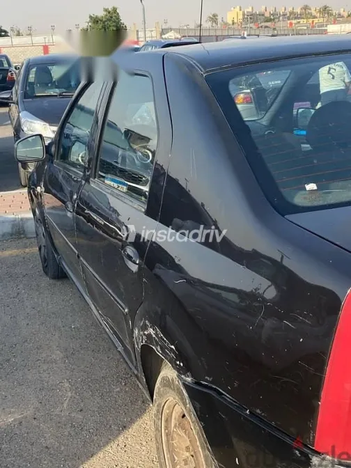 رينو لوجان 2012 أسود مستعملة للبيع - 9