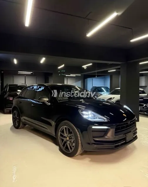 بورش ماكان 2026 أسود جديدة للبيع - 3