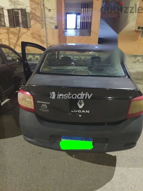 رينو لوجان 2016 أسود مستعملة للبيع - 3