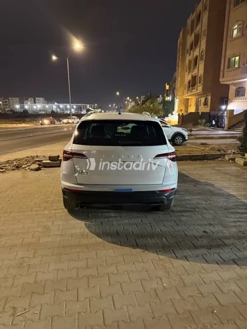 سكودا كاروك 2026 أبيض جديدة للبيع - 8