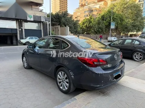 اوبل أسترا 2016 رمادي مستعملة للبيع - 5