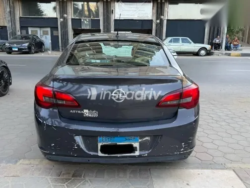 اوبل أسترا 2016 رمادي مستعملة للبيع - 7