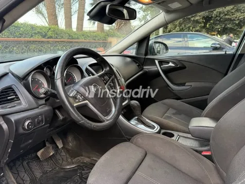 اوبل أسترا 2016 رمادي مستعملة للبيع - 9