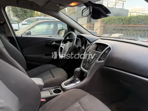 اوبل أسترا 2016 رمادي مستعملة للبيع - 10