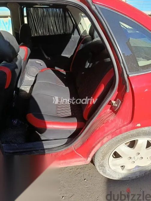 اوبل فيكترا 1998 أحمر مستعملة للبيع - 2