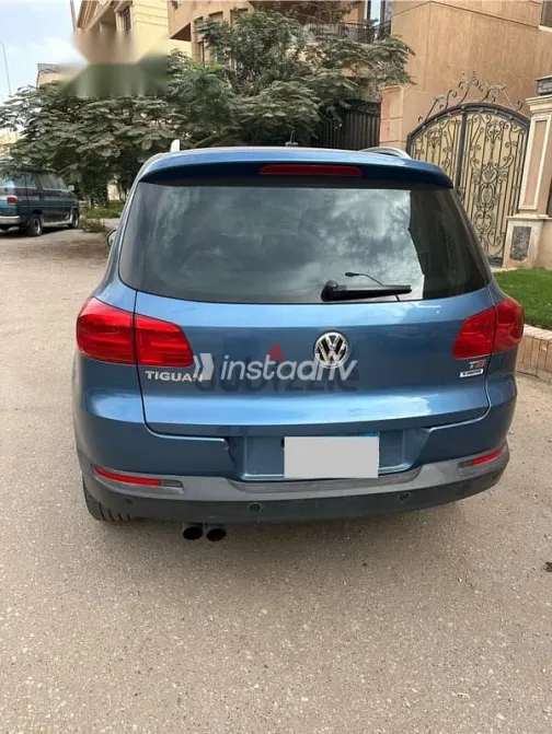 فولكس فاغن تيجون 2016 أزرق غامق مستعملة للبيع - 2