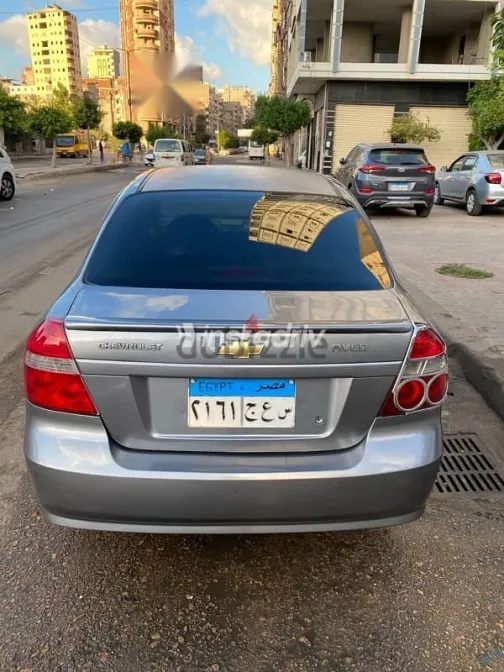 شيفروليه افيو 2014 فضي مستعملة للبيع - 2