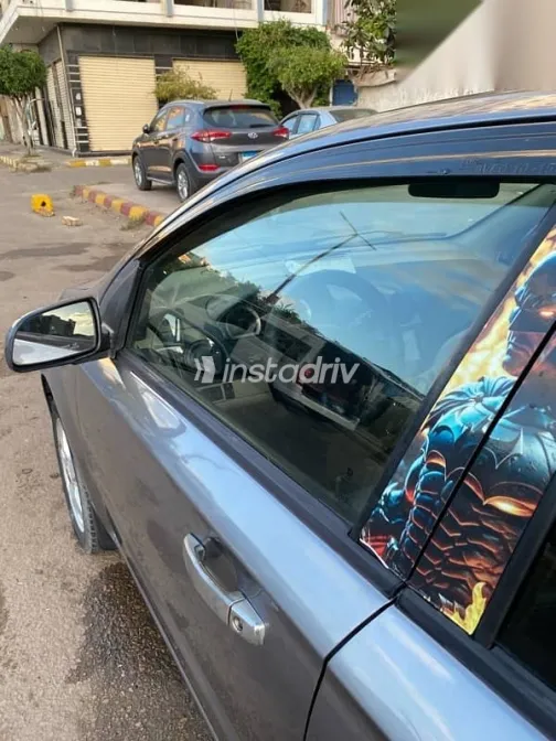 شيفروليه افيو 2014 فضي مستعملة للبيع - 5