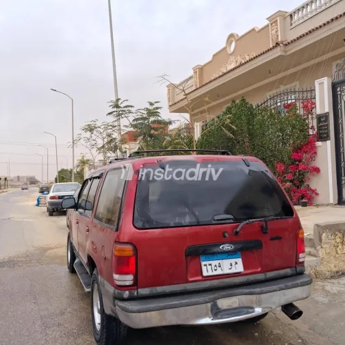 فورد اكسبلورر 1999 أحمر مستعملة للبيع - 3