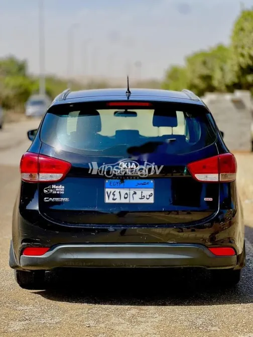 Kia Carens 2014 Black Used for Sale - 3
