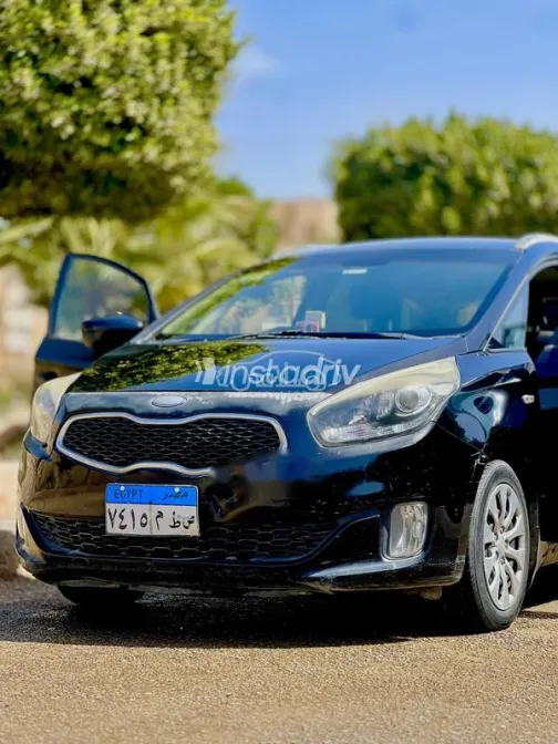 Kia Carens 2014 Black Used for Sale - 5