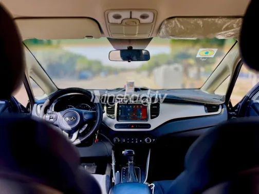 Kia Carens 2014 Black Used for Sale - 6