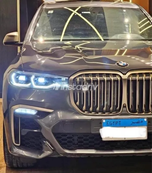 BMW X7 2020 Silver Used for Sale - 2