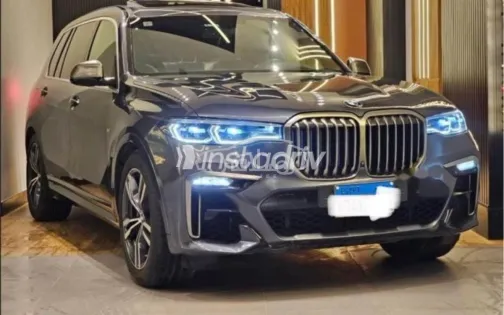 BMW X7 2020 Silver Used for Sale - 4