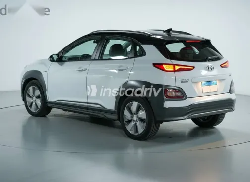 هيونداي كونا 2020 أبيض مستعملة للبيع - 4