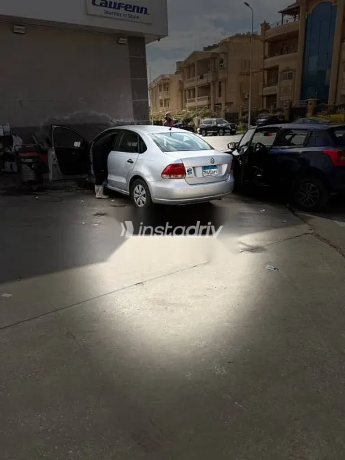 فولكس فاغن بولو 2014 فضي مستعملة للبيع - 2