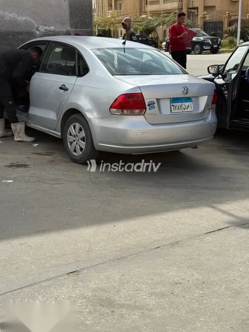 فولكس فاغن بولو 2014 فضي مستعملة للبيع - 3