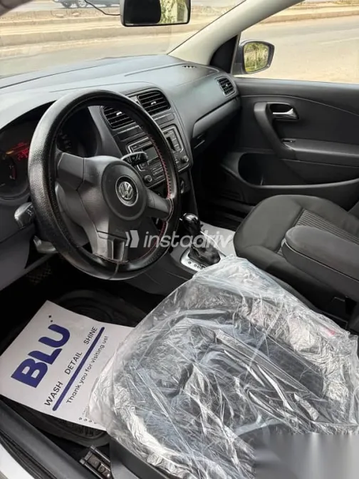 فولكس فاغن بولو 2014 فضي مستعملة للبيع - 9